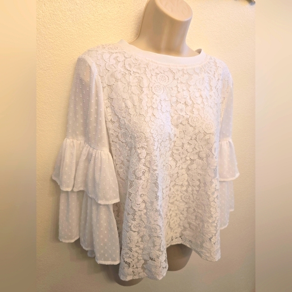 EUC Kensie White Lace Women's Top With Layered Sleeves - Picture 2 of 6